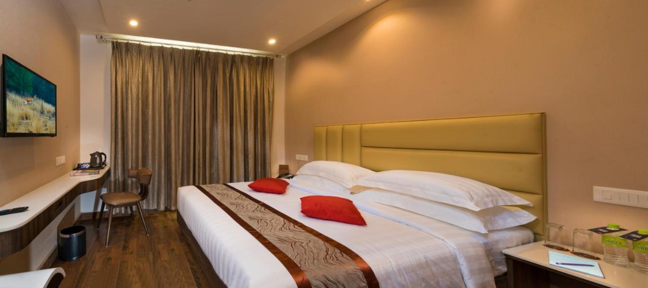 Cr Grande Hotel Madurai Exterior photo
